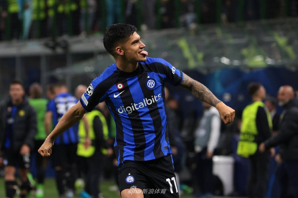 但考虑到格 但考虑到格