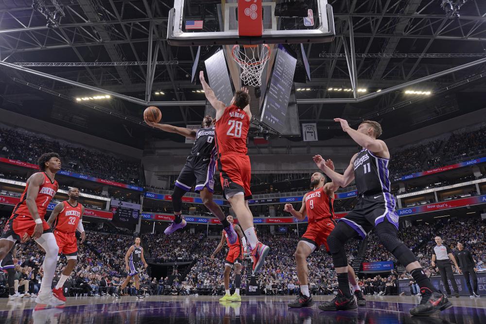 他似乎总被 他似乎总被