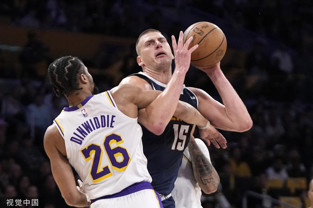 被世人误解&低顺位逆袭 巴特勒和追梦通过牌局建立联系找到共鸣